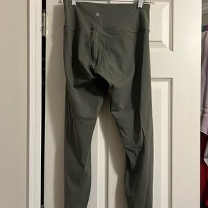 Lululemon High Rise Wunder Under Leggings